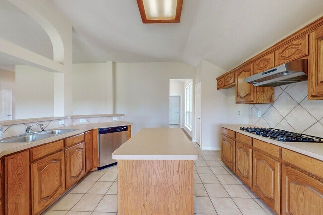 Building Photo - **Now pre-leasing, available to view early...