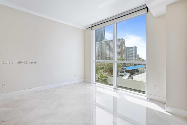 Building Photo - 1945 S Ocean Dr