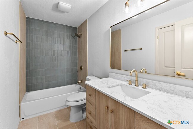 Building Photo - 1808 Moonlight Dr