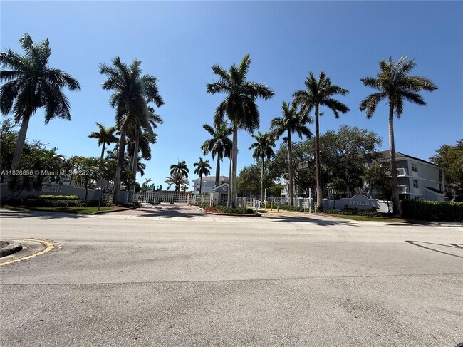 Building Photo - 8650 SW 212th St