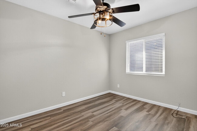 Building Photo - 1110 N 10th St