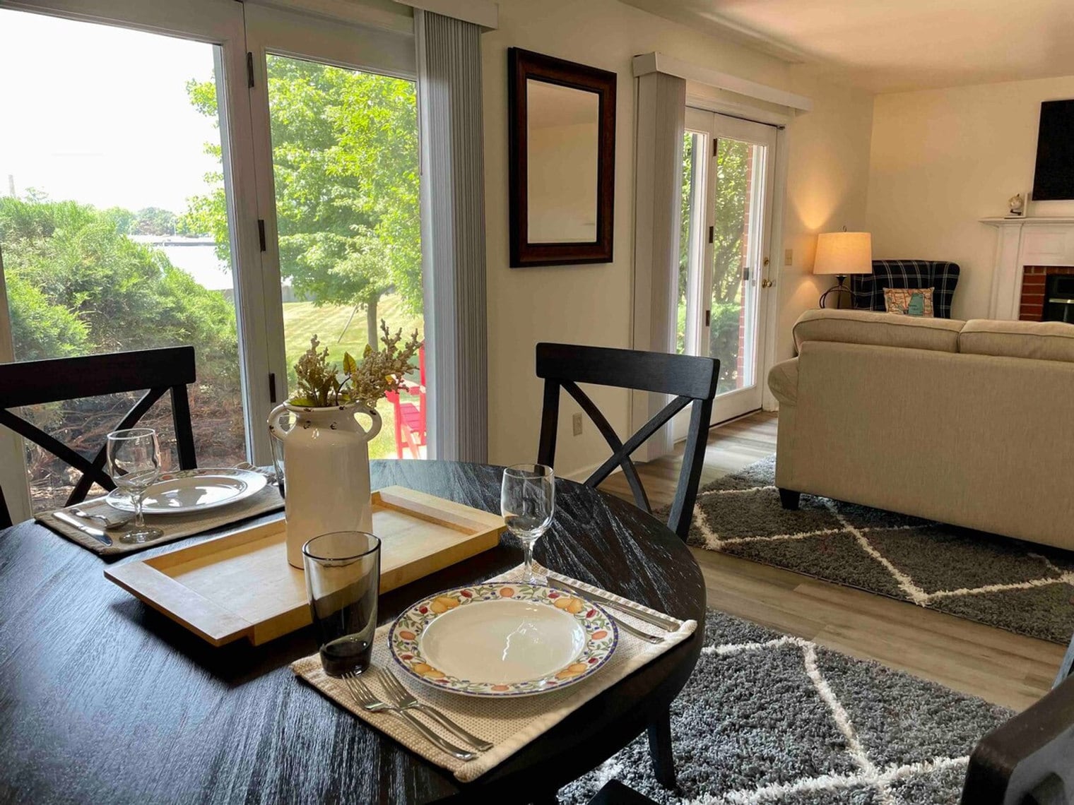 Building Photo - 1335 Summit Ave