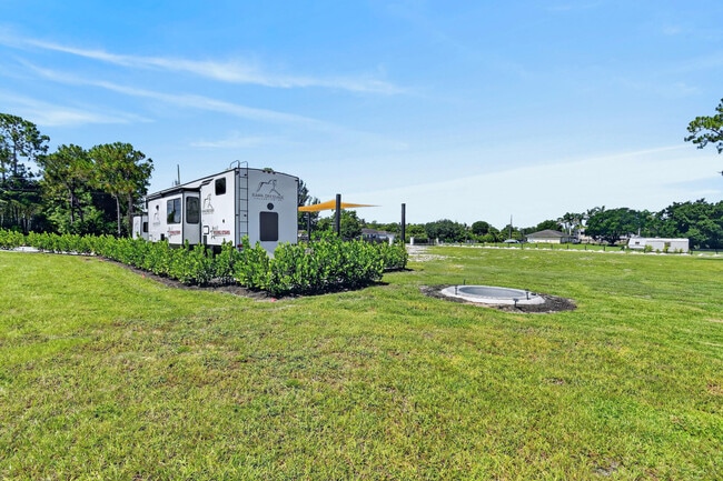 Building Photo - 18353 46th Ct N
