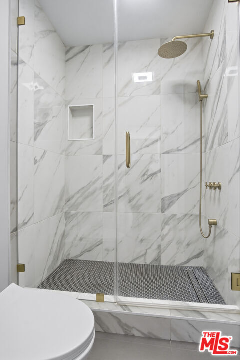 Building Photo - 911 Kings Rd