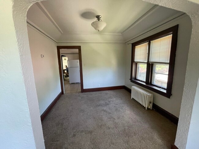 Building Photo - 4621 S Lake Dr