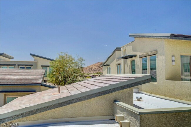 Building Photo - 11401 Gravitation Dr