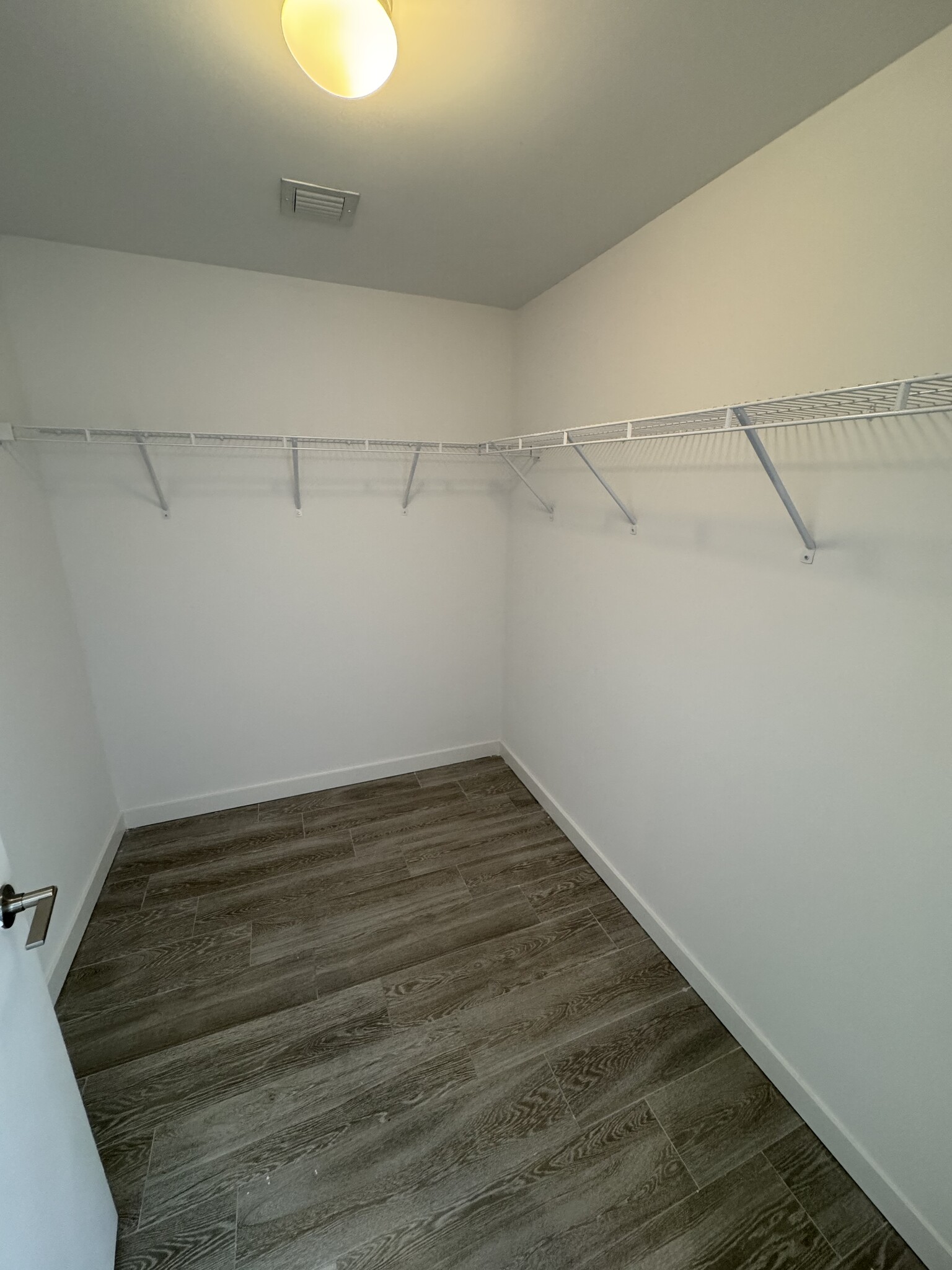 Master Walking Closet - 32 NW 27th St