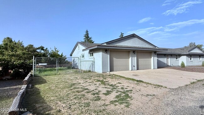 Building Photo - 7216 E Grandview Dr