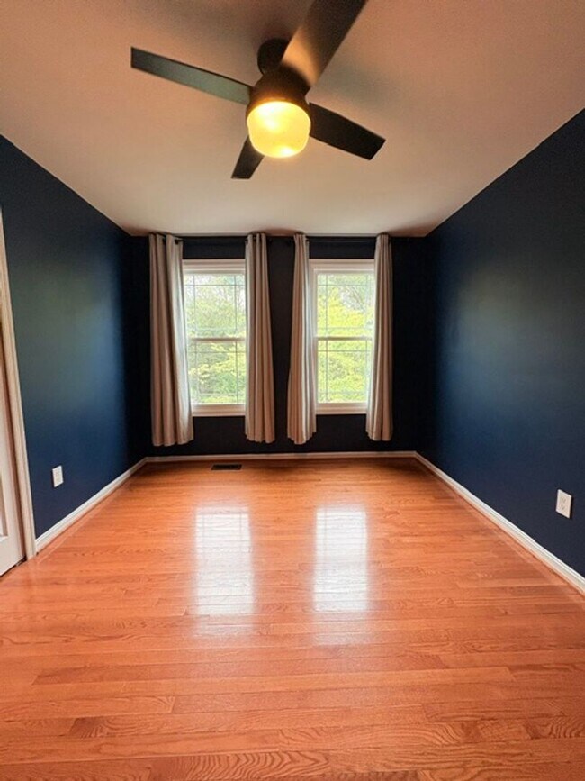 Building Photo - 18514 Gingerbread Ln