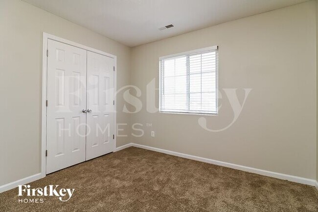 Building Photo - 309 Timberwood Dr