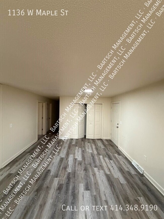 Building Photo - 1136 W Maple St