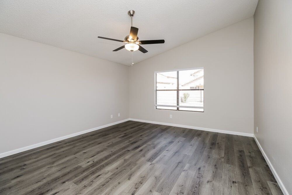 Building Photo - 4550 E Harmony Ave