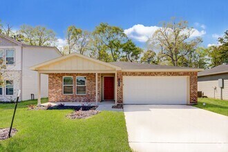 Building Photo - 4 bedroom home in Conroe!
