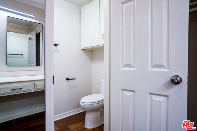 Building Photo - 233 Longfellow St