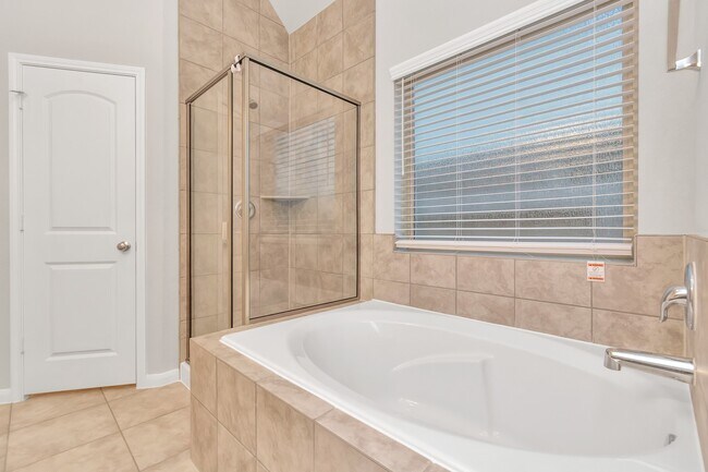 Building Photo - 4406 Low Meadow Ln