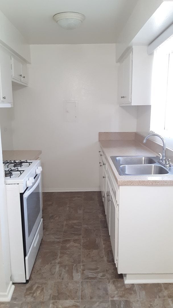 Building Photo - Fruitland Villa Apartments