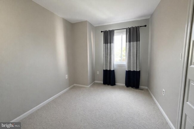 Building Photo - 6046 Bonnie Bern Ct