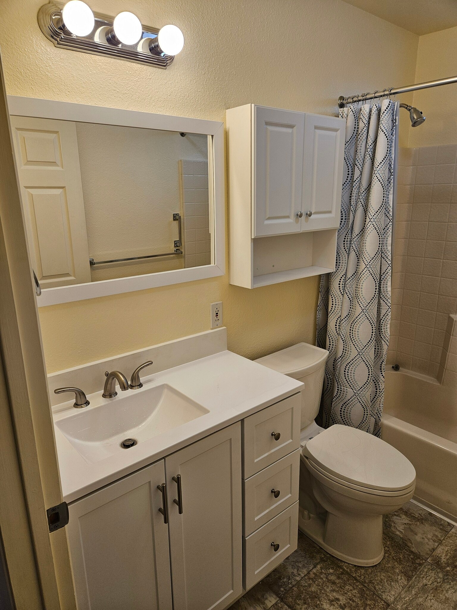 Building Photo - 1001 Stoddard Ave