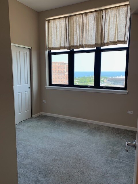 Building Photo - 1464 S Michigan Ave