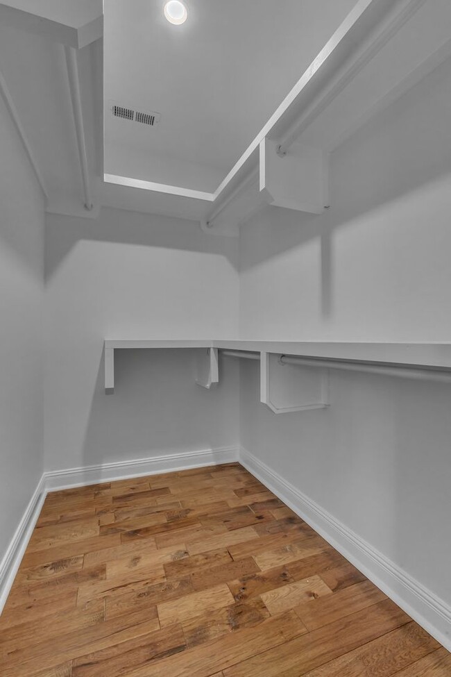 Building Photo - all new East/Cleveland Park Nashville 3 be...
