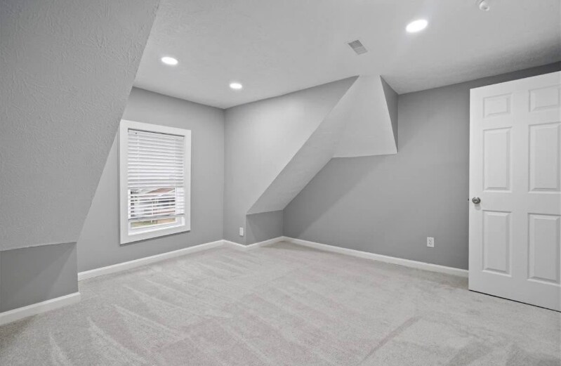 Building Photo - 846 N Parker Ave