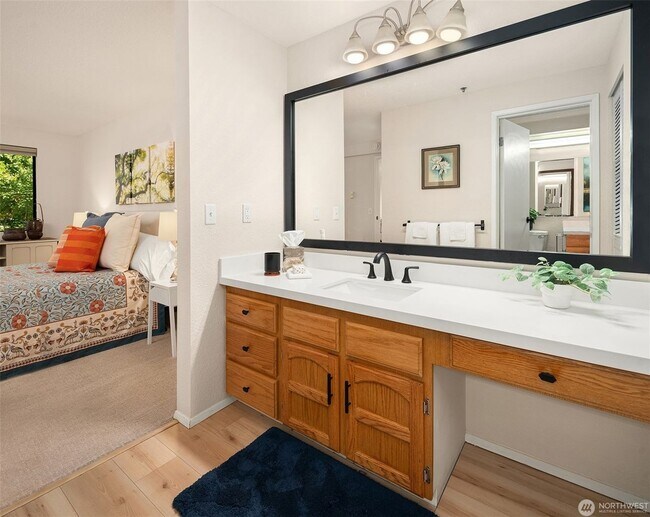 Building Photo - 2bd/1ba Kent Condo