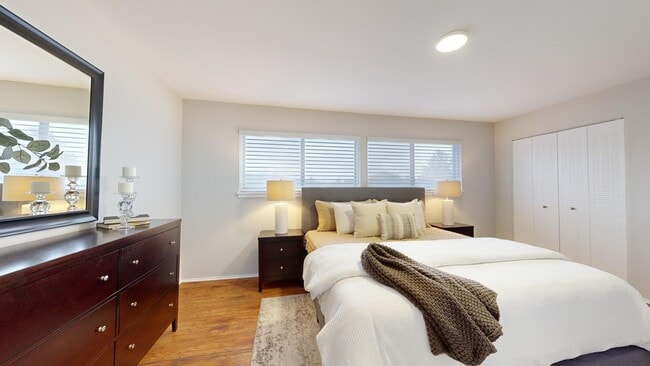 Building Photo - 773 Peninsula Ct
