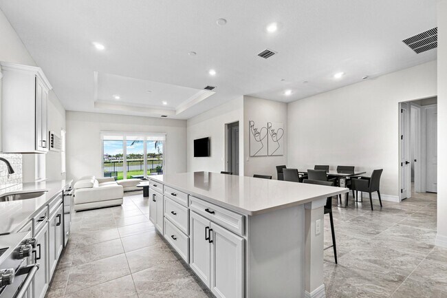 Building Photo - 12325 Frontline Ln