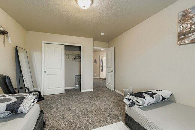 Building Photo - 9779 Lima Cir