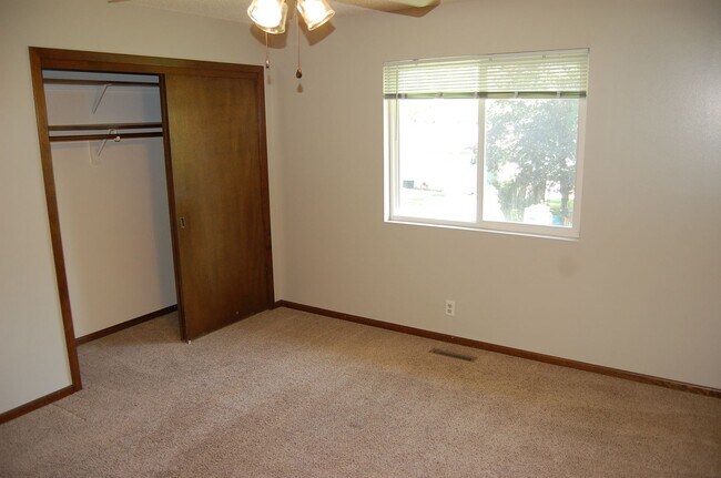 Building Photo - 3724 Clover Cir