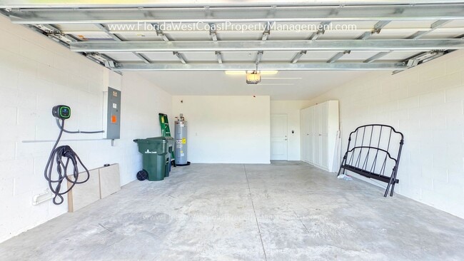 Building Photo - 6467 Silverstar Dr