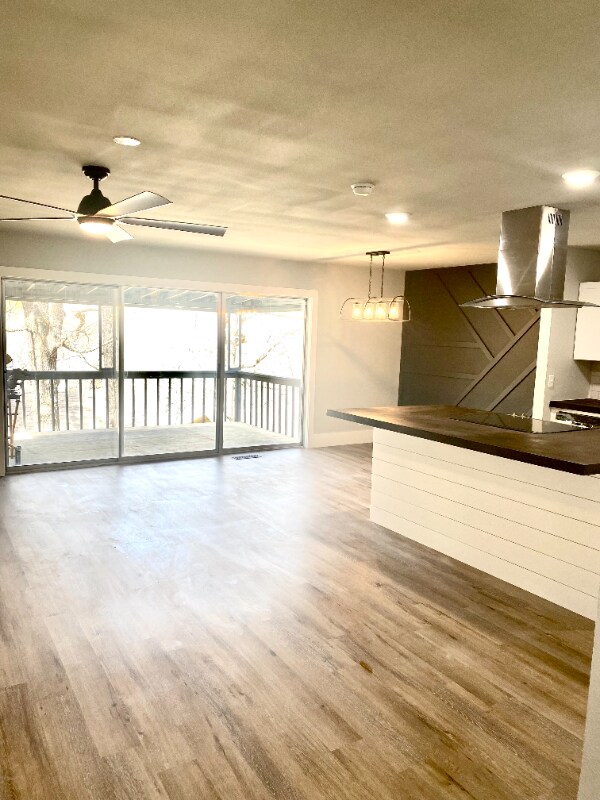 Building Photo - 5 Britten Cir