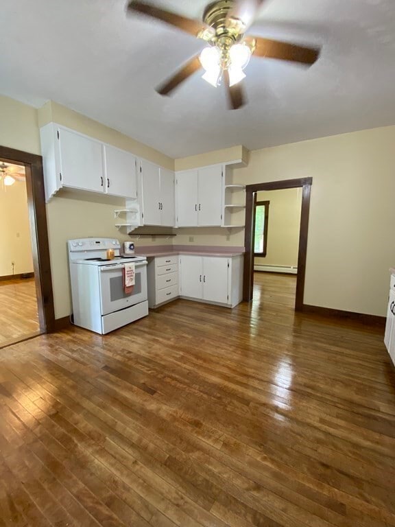 Building Photo - 117 Towtaid St