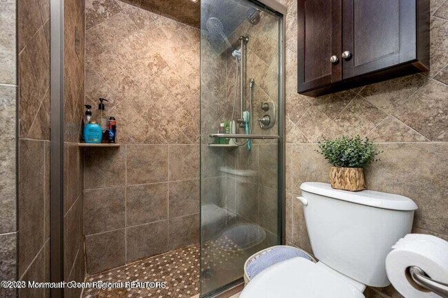 Building Photo - 438 NJ-35