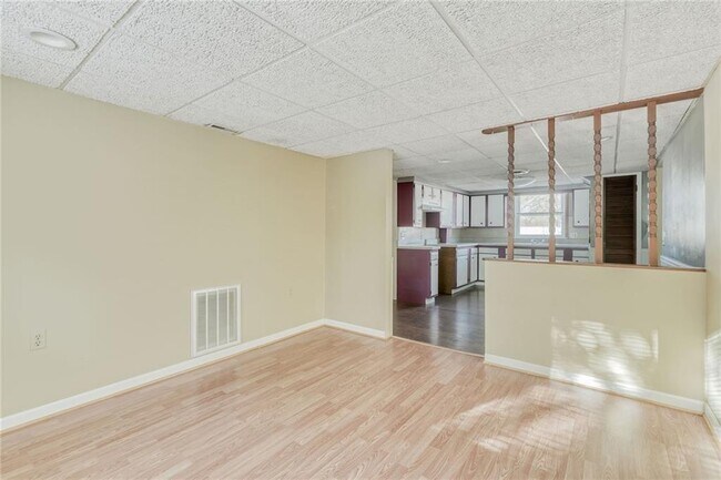 Building Photo - 3973 North Ave