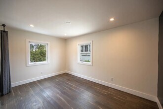 Building Photo - Bright 2BR with Private Balcony, In-Unit Laundry & Attached Garage in the Heart of La Jolla
