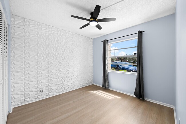 Building Photo - 3258 Coral Ridge Dr