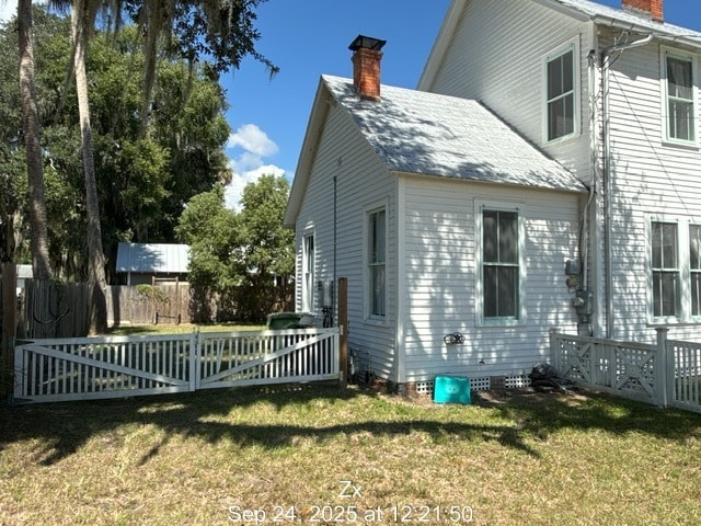Building Photo - 215 Dodge St