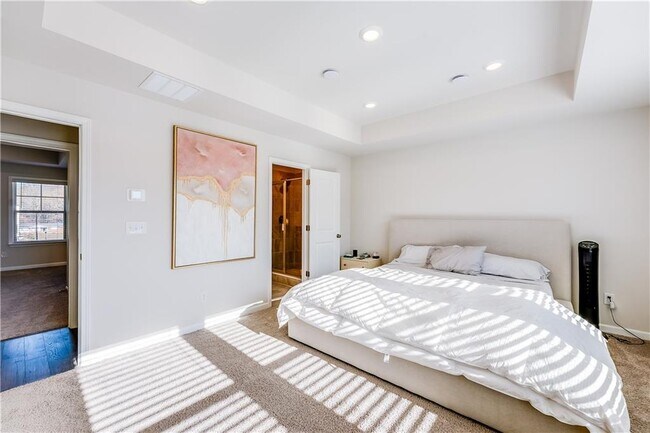 Building Photo - 1634 Halbrook Pl SW