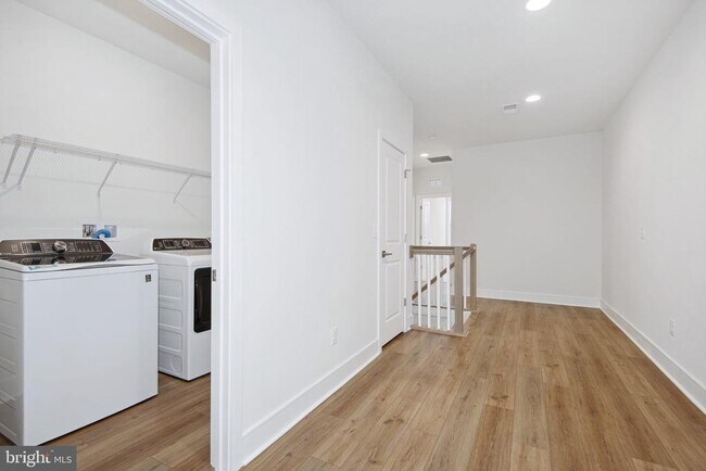 Building Photo - 120 Choke Cherry Ct