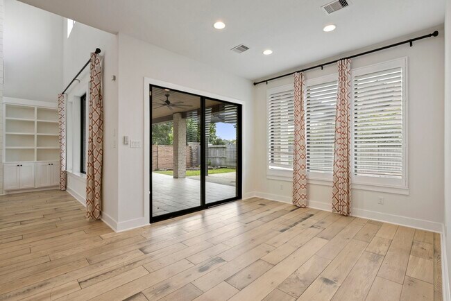 Building Photo - 1026 McMurtry Ridge Dr