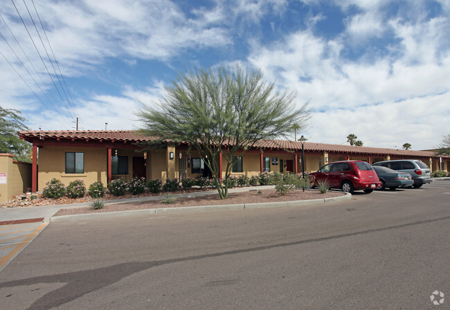 Building Photo - Ghost Ranch Lodge