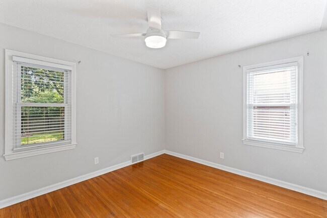 Building Photo - 4227 Hillbrook Dr