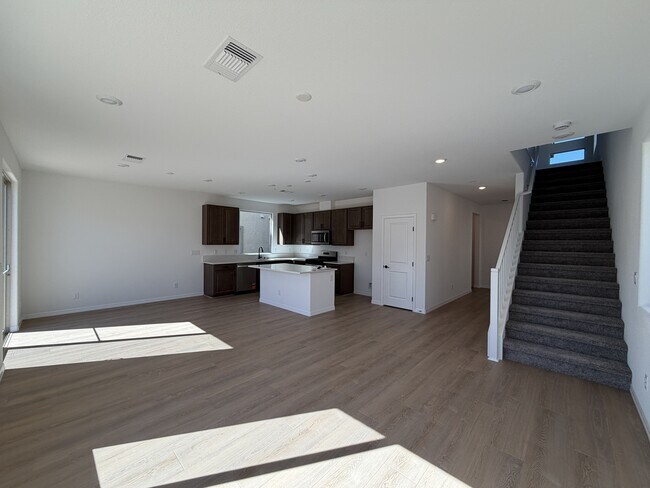 Building Photo - 10290 Dallington St