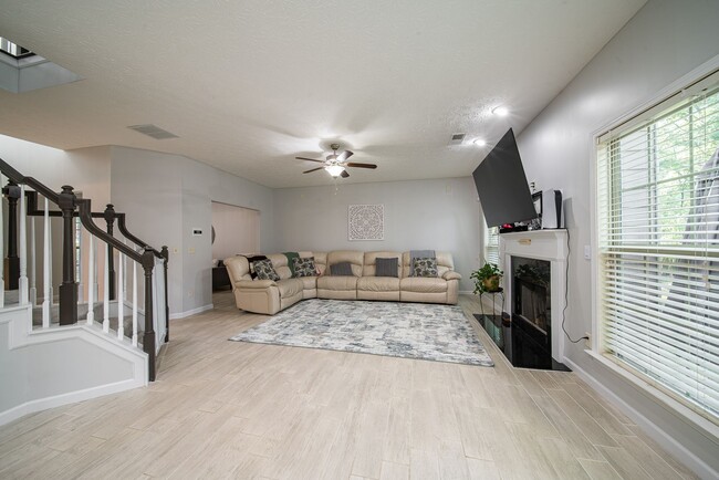 Building Photo - 4 bedroom/3 bath Midland, GA