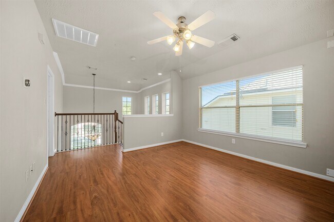 Building Photo - 13907 Normandy Ct