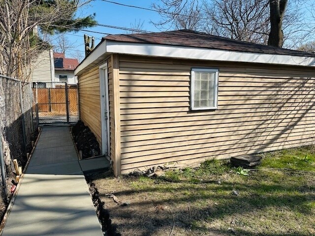 Building Photo - 250 W 119th St