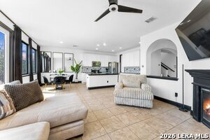 Building Photo - 1346 Nicholas Manor