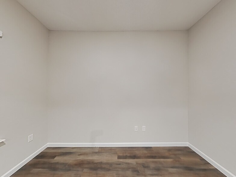 Building Photo - 111 Hemlock Point