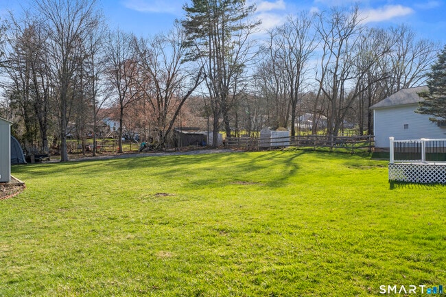 Building Photo - 77 Basswood Dr